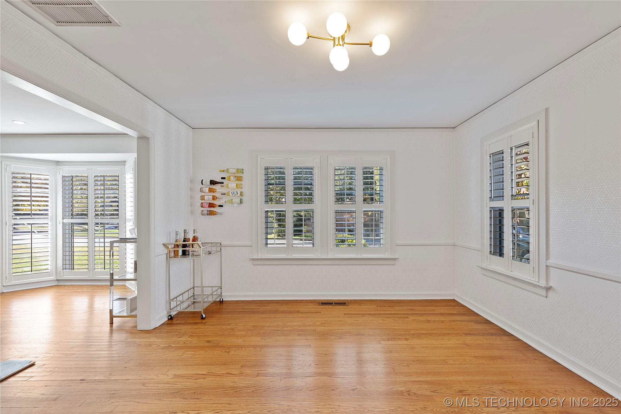 3651 S Utica Avenue Property Photo 12