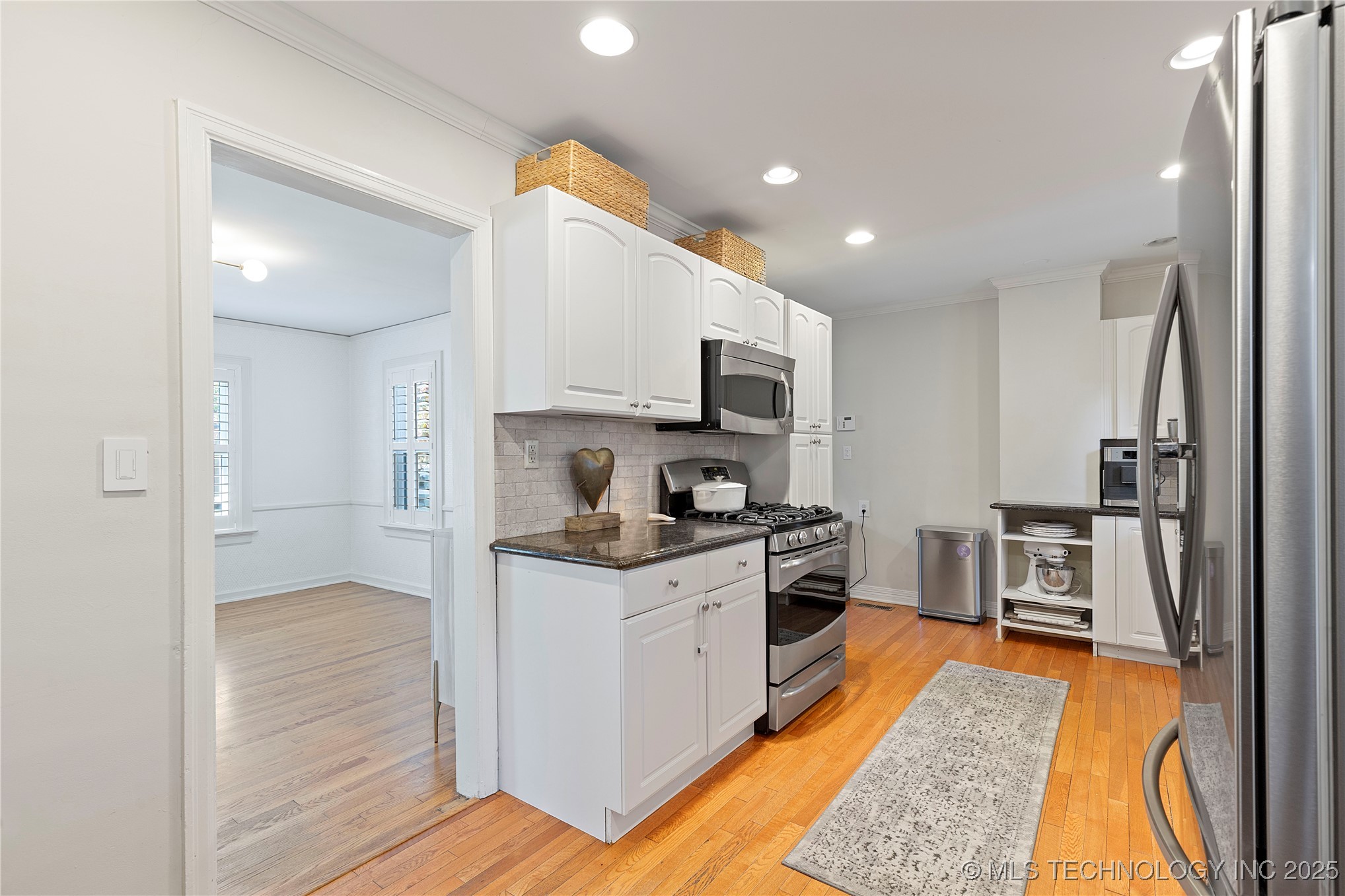 3651 S Utica Avenue Property Photo 17