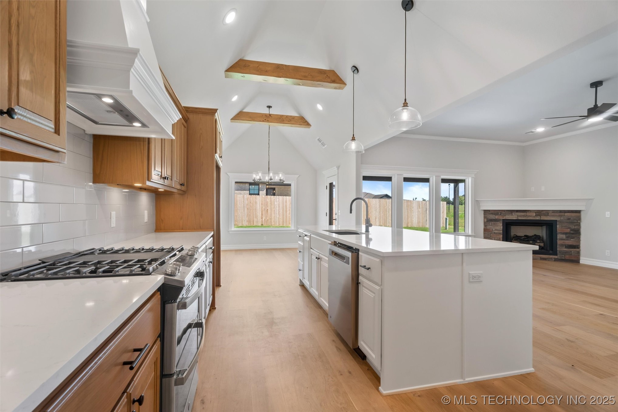 5822 Brandon Court Property Photo 11