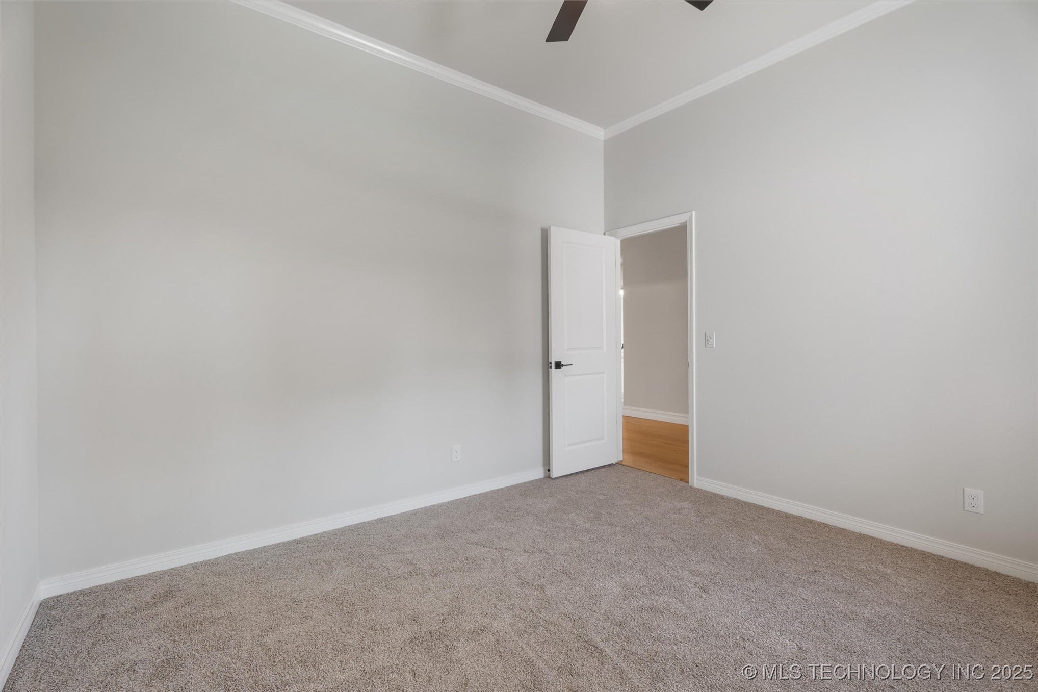 5822 Brandon Court Property Photo 21