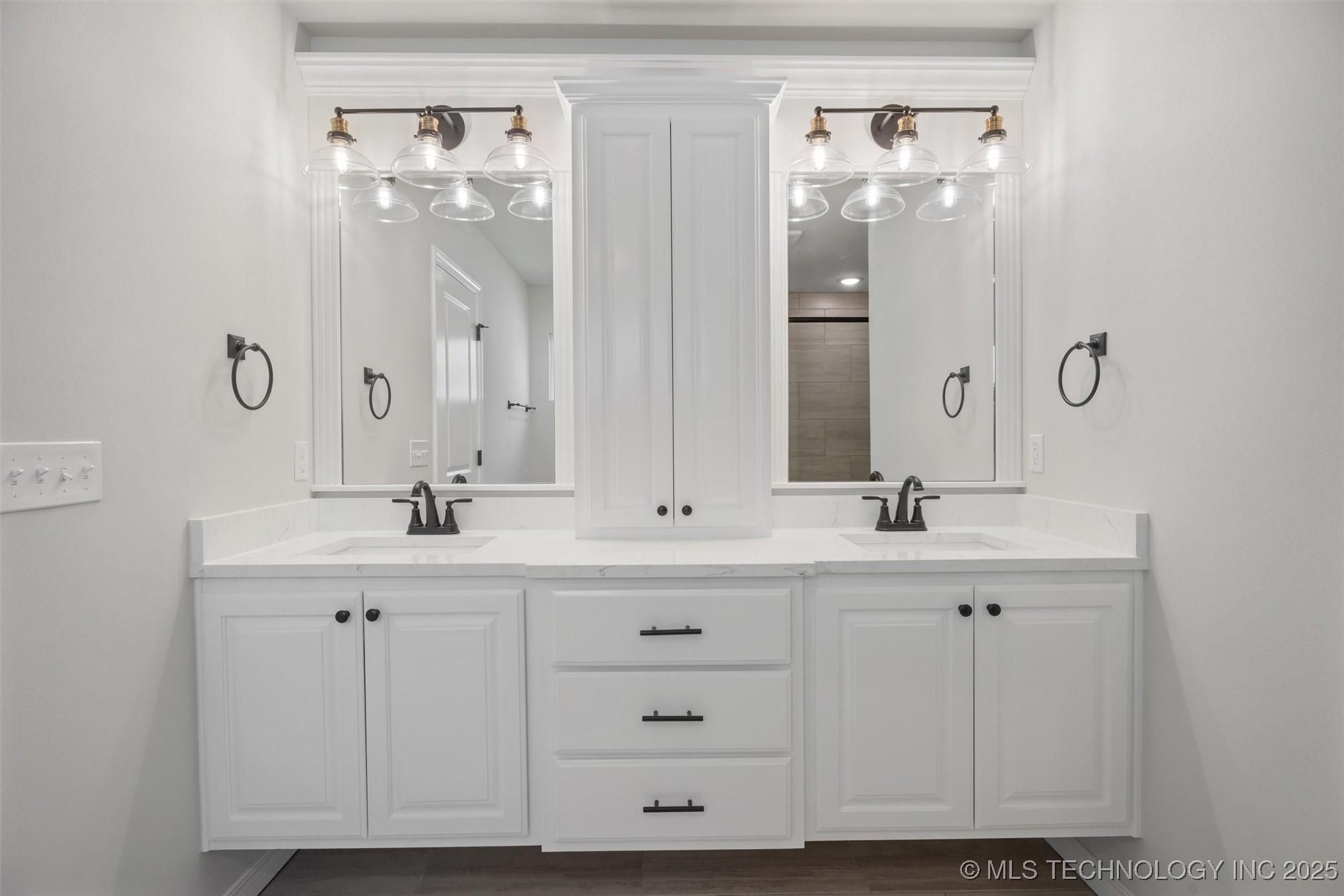 5822 Brandon Court Property Photo 24