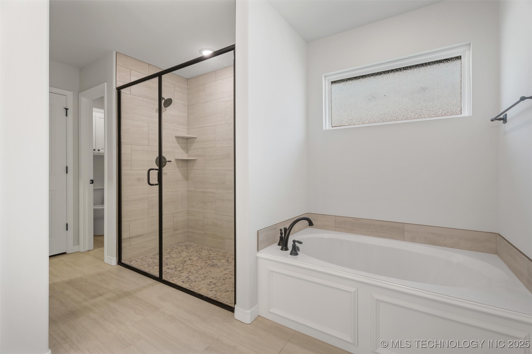 5822 Brandon Court Property Photo 25