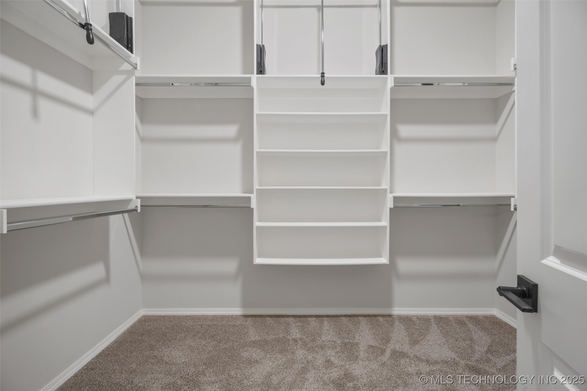 5822 Brandon Court Property Photo 26