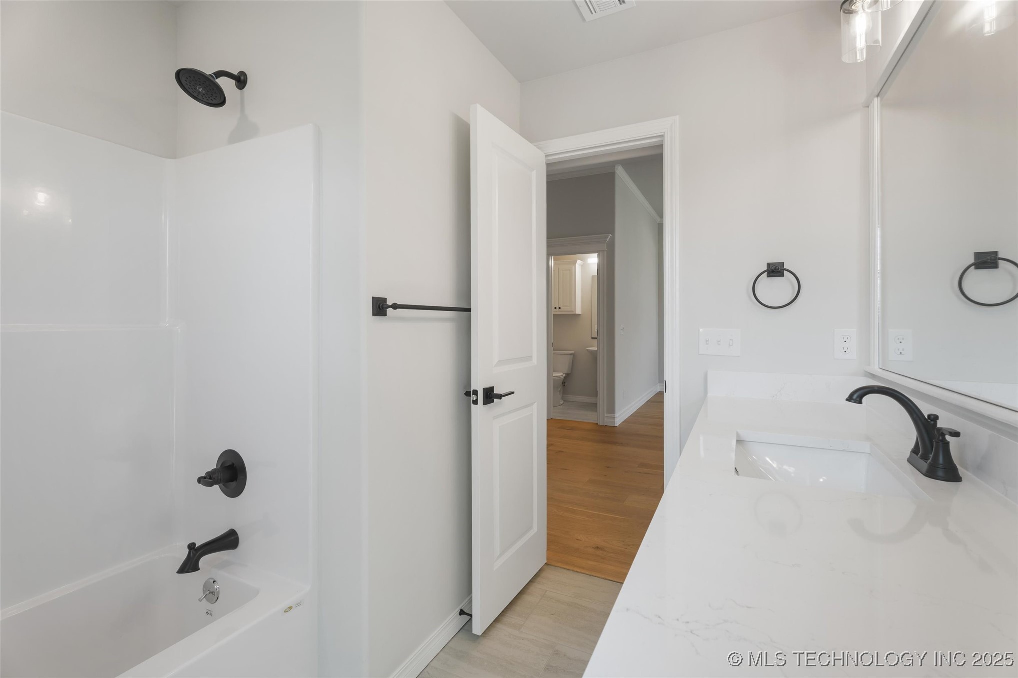 5822 Brandon Court Property Photo 30