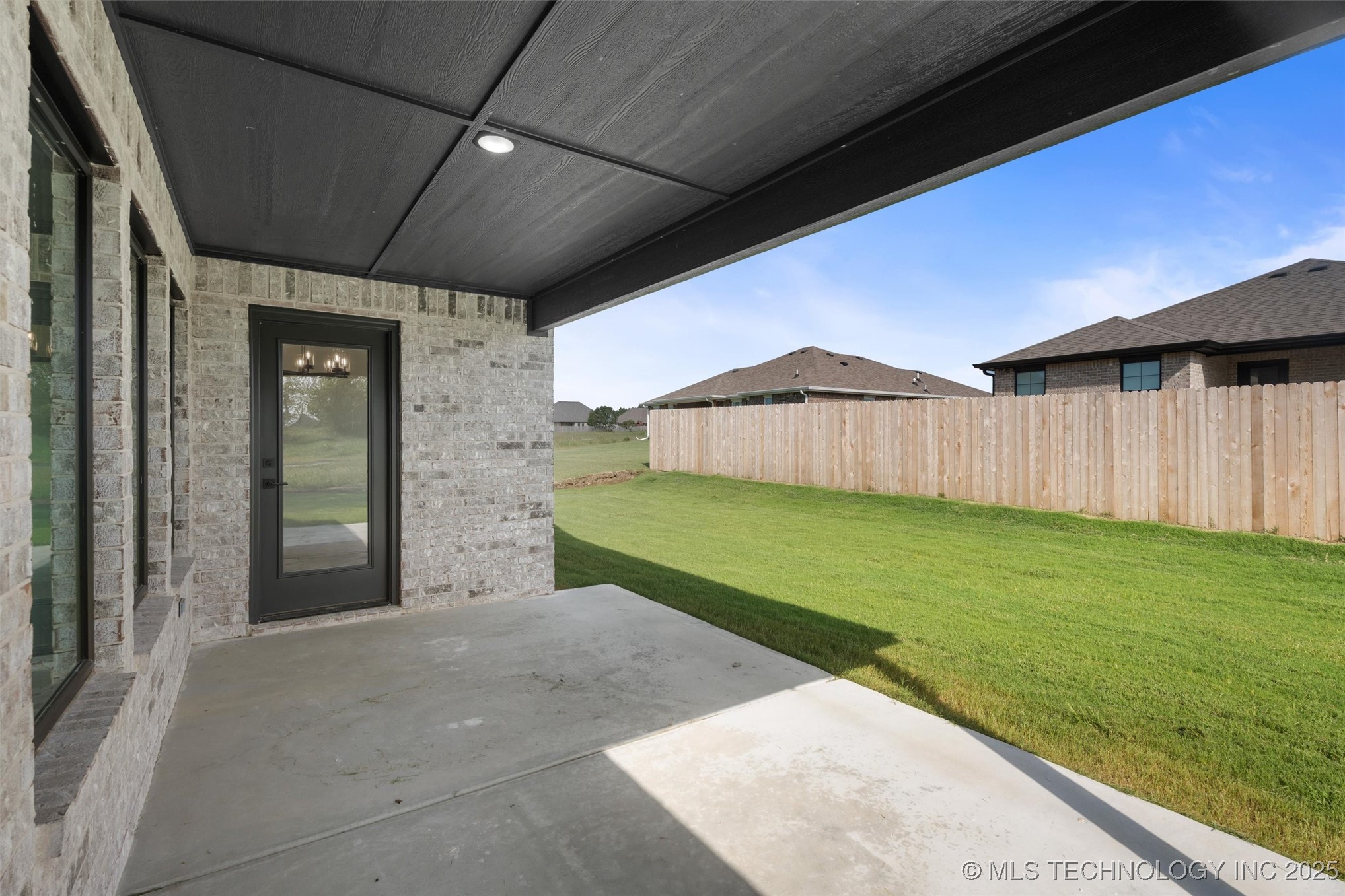 5822 Brandon Court Property Photo 38