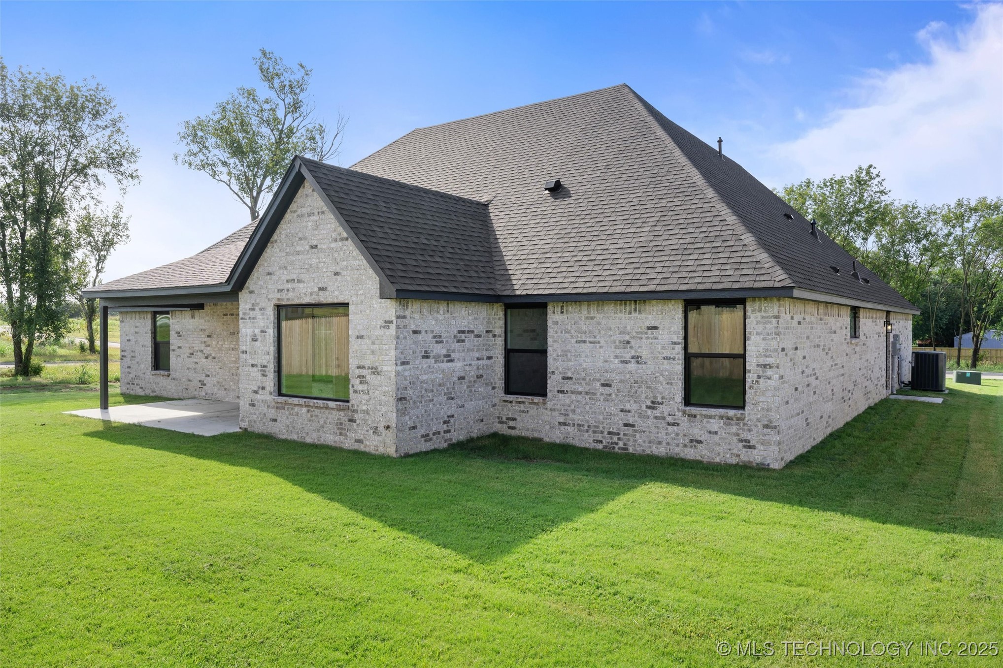 5822 Brandon Court Property Photo 41