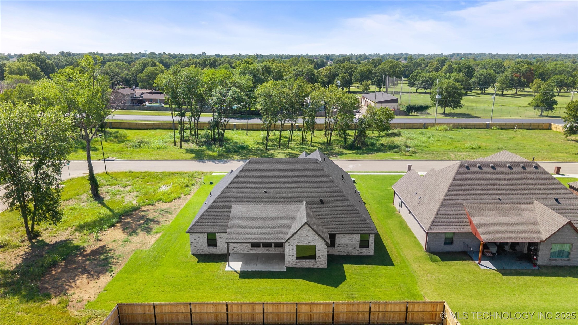 5822 Brandon Court Property Photo 46