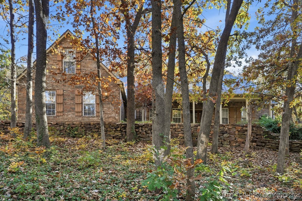 7411 S Urbana Avenue Property Photo 2