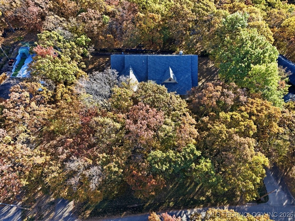 7411 S Urbana Avenue Property Photo 6