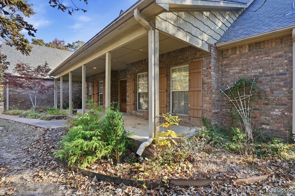 7411 S Urbana Avenue Property Photo 14