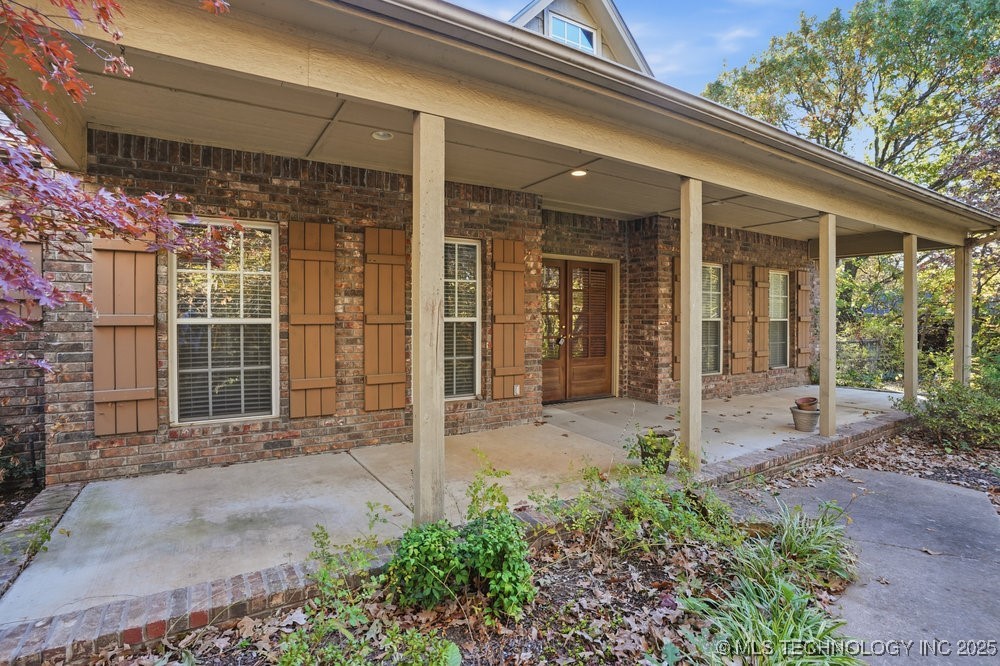 7411 S Urbana Avenue Property Photo 16