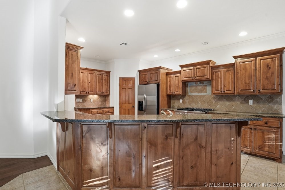 7411 S Urbana Avenue Property Photo 27