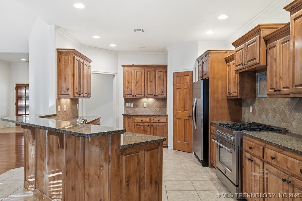 7411 S Urbana Avenue Property Photo 29