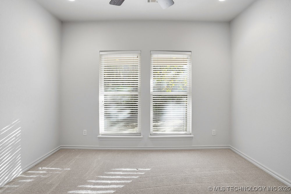 7411 S Urbana Avenue Property Photo 46