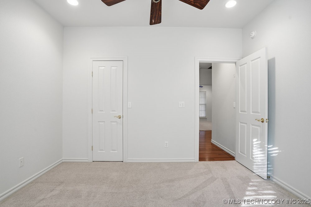 7411 S Urbana Avenue Property Photo 47