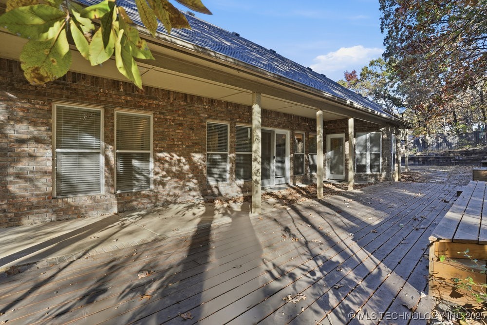 7411 S Urbana Avenue Property Photo 70