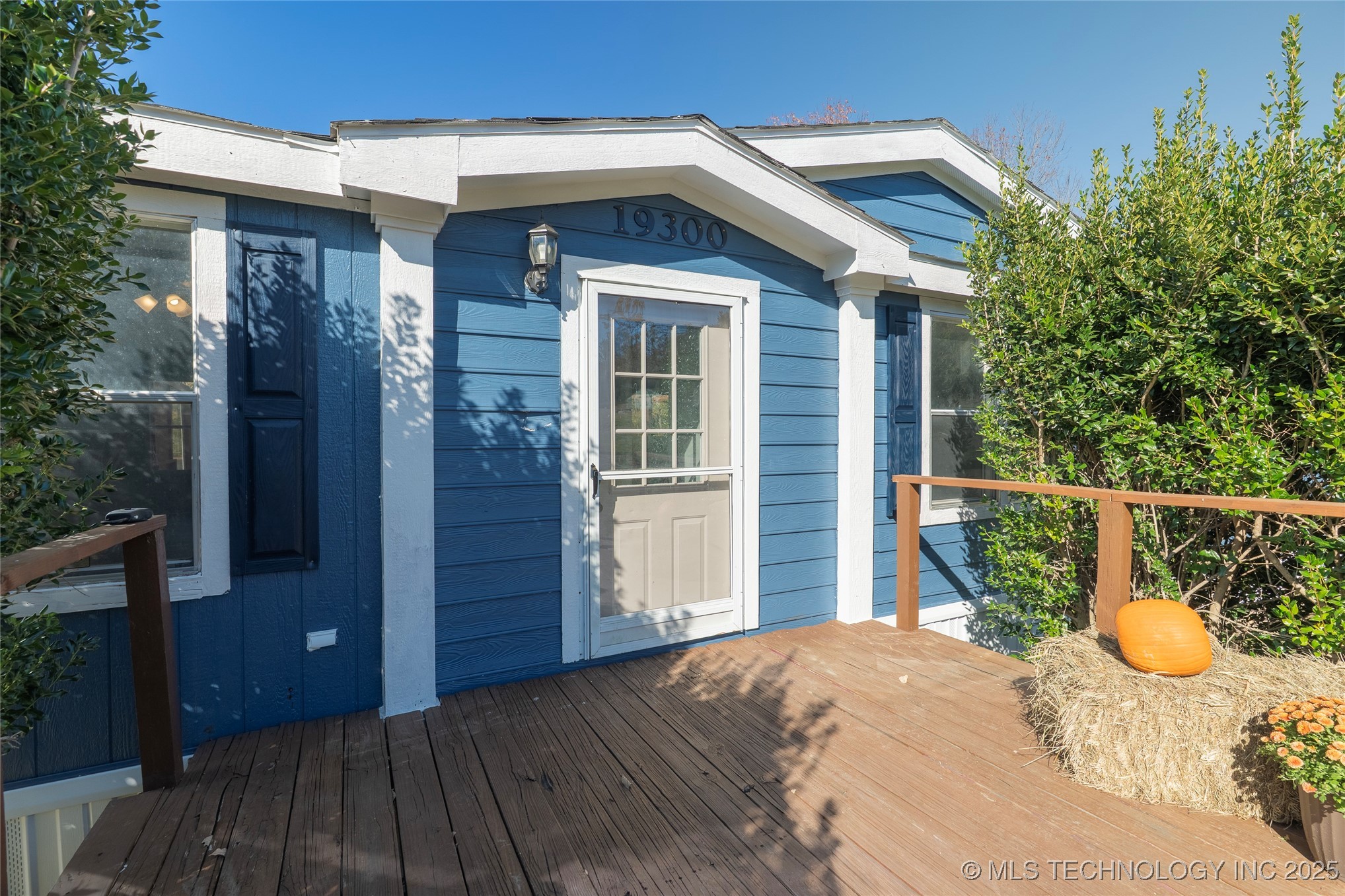 19300 S Timber Acres Road Property Photo 1