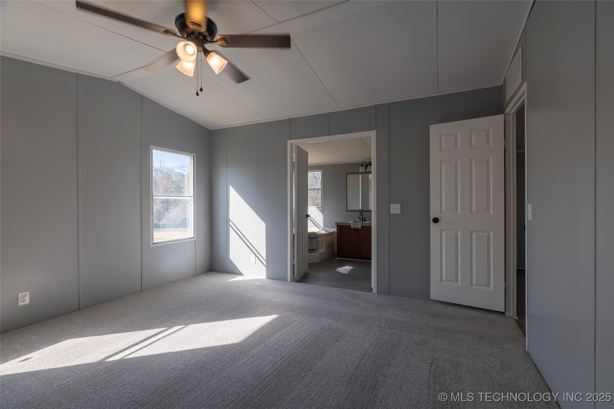 19300 S Timber Acres Road Property Photo 14