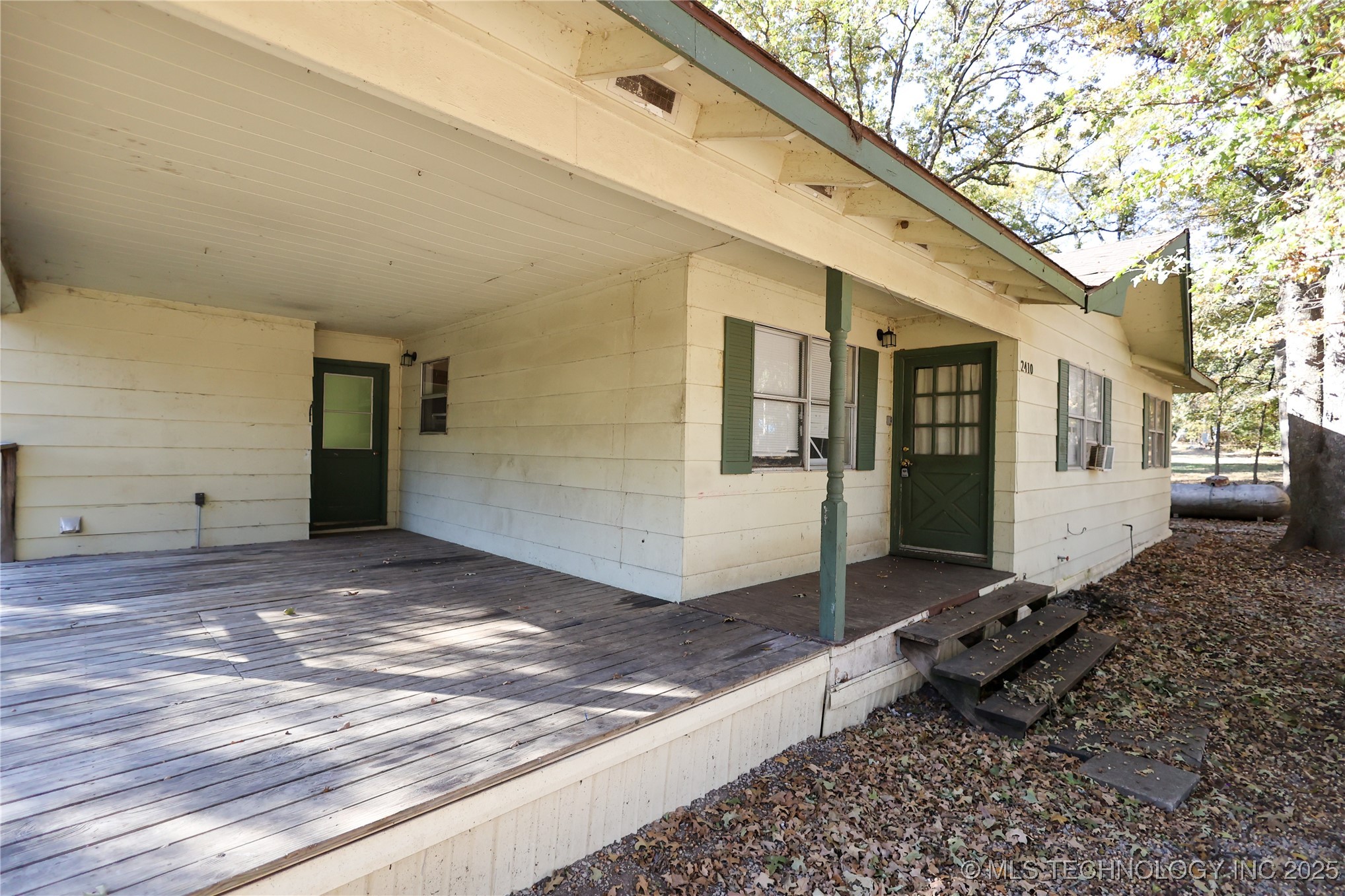 2410 Masters Property Photo 4