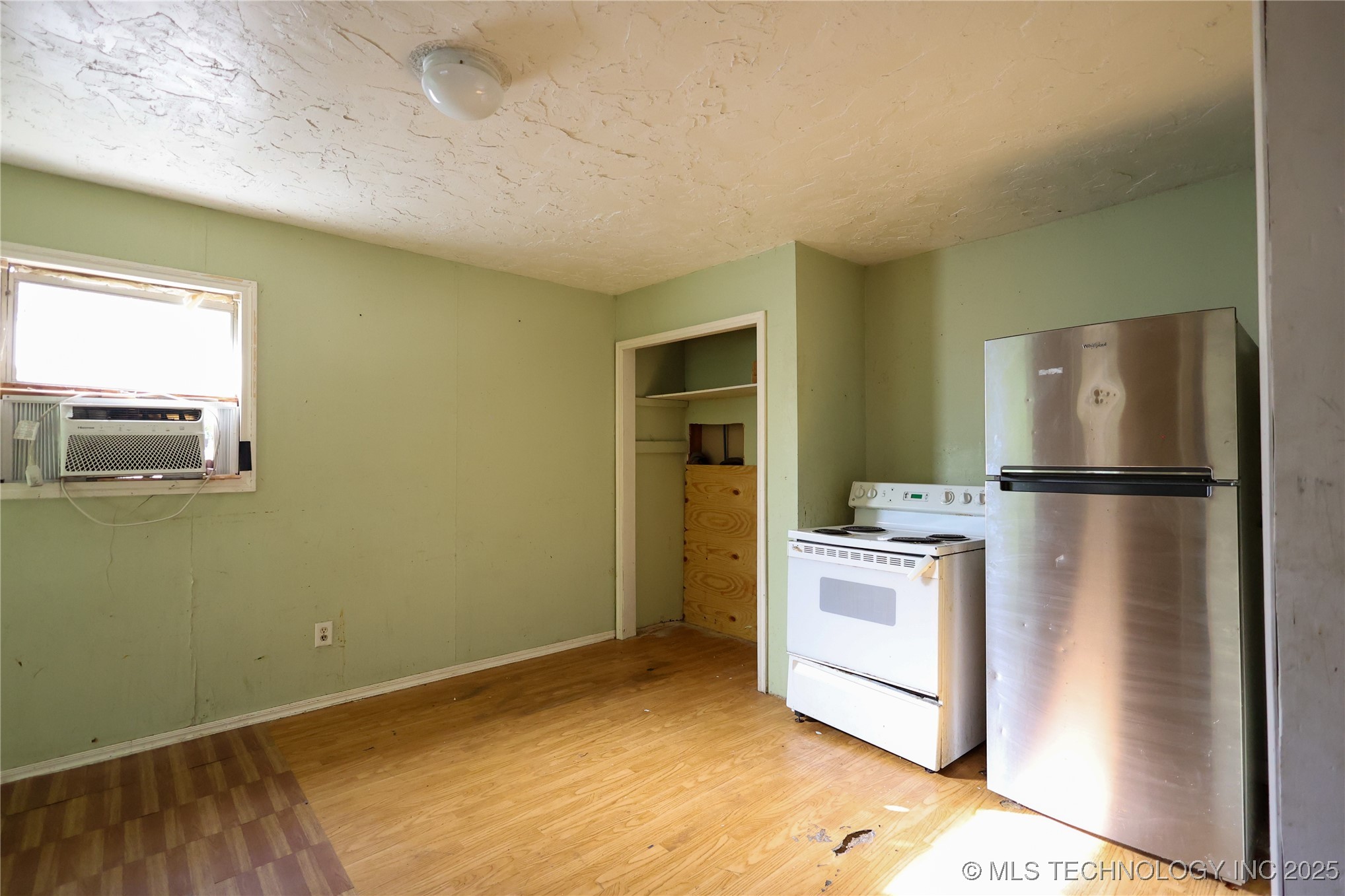 2410 Masters Property Photo 8