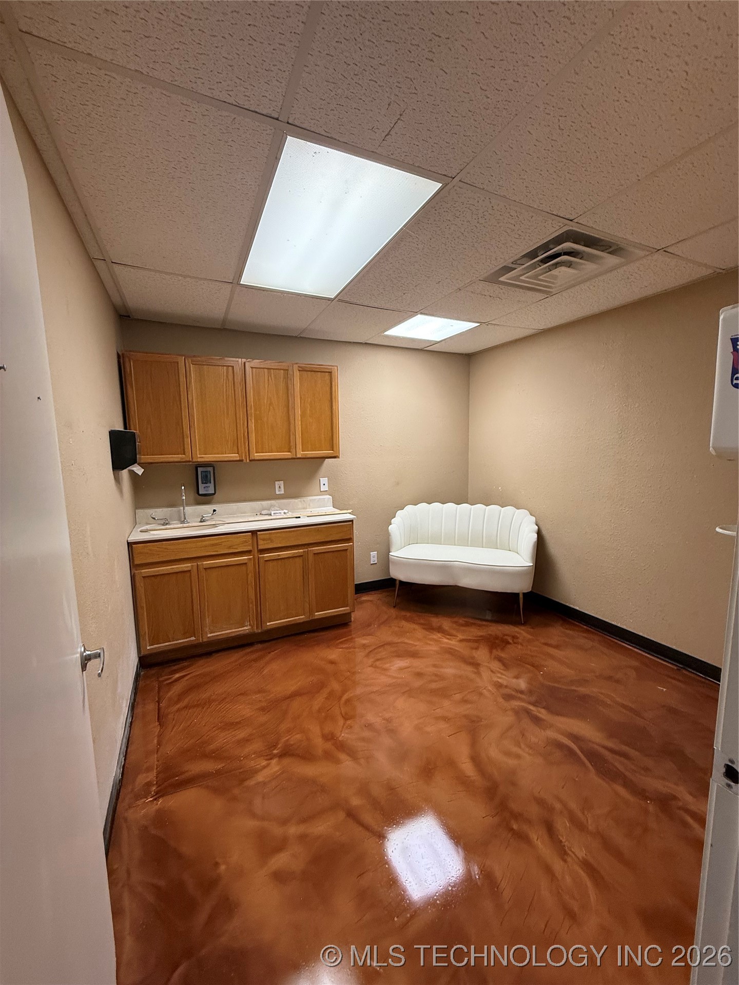 1002 E Cherry Property Photo 16