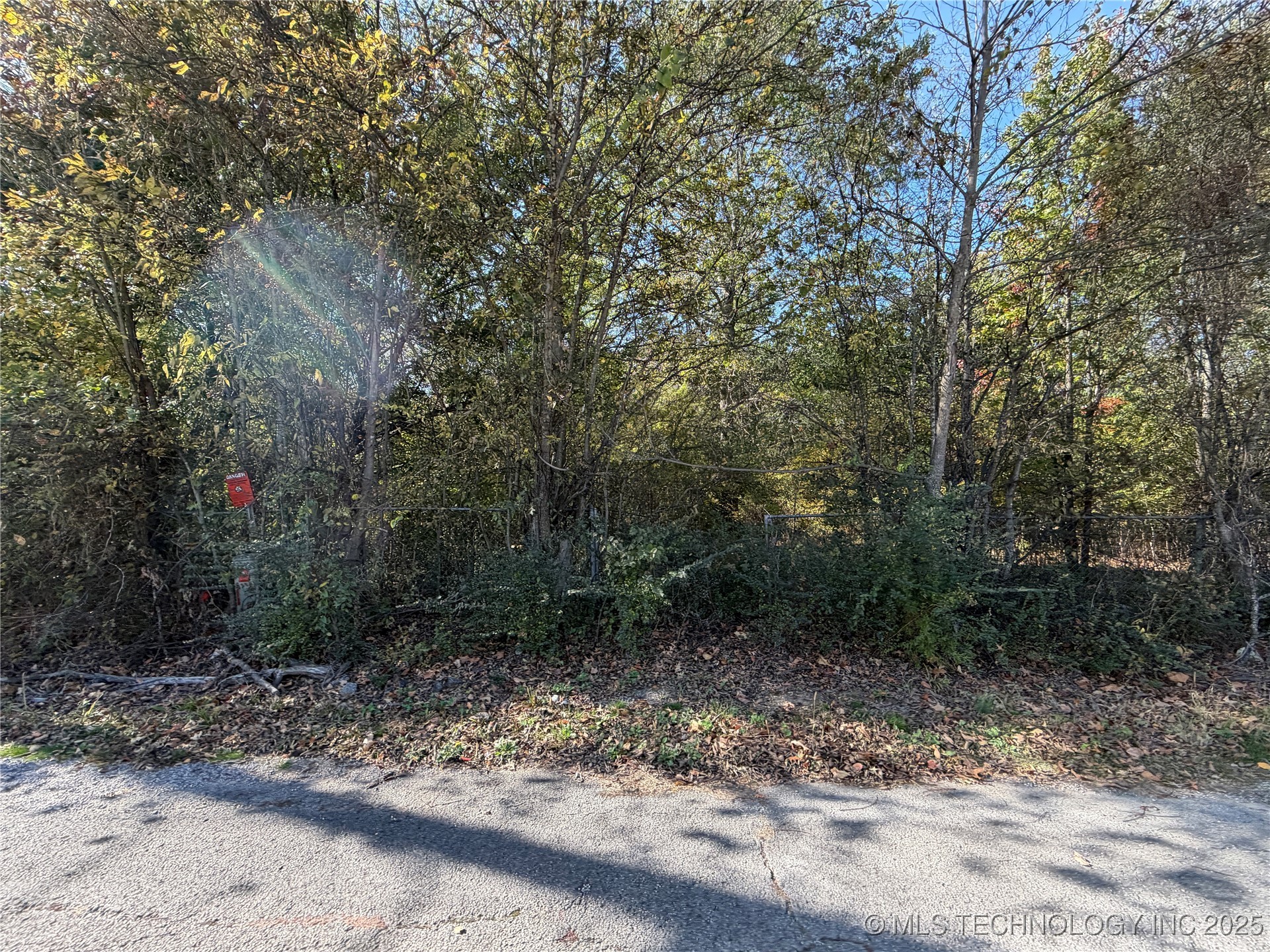 303 N Smith Avenue Property Photo 5