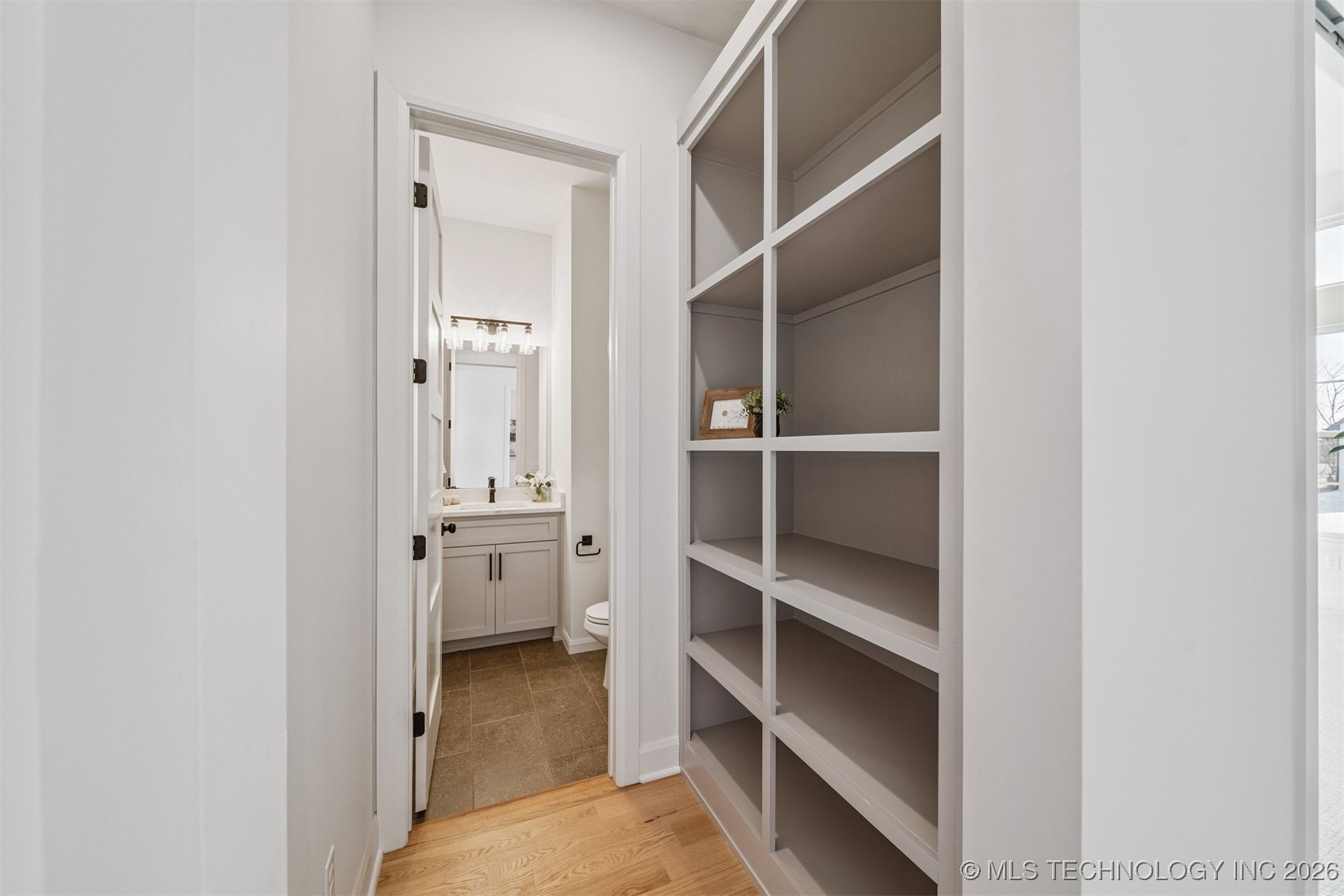 2611 E 135th Drive S Property Photo 9