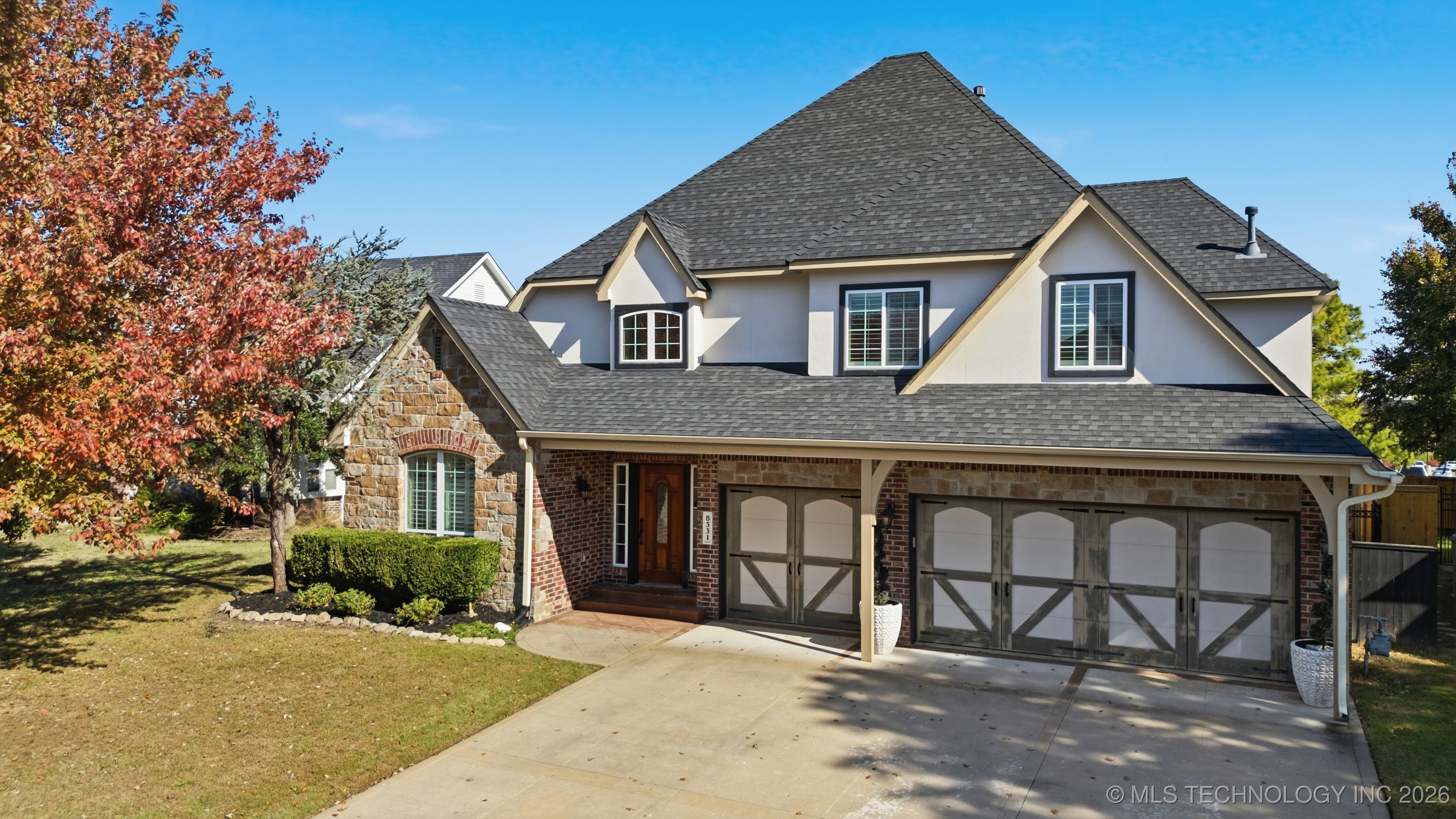 8331 S 100th East Place Property Photo 2