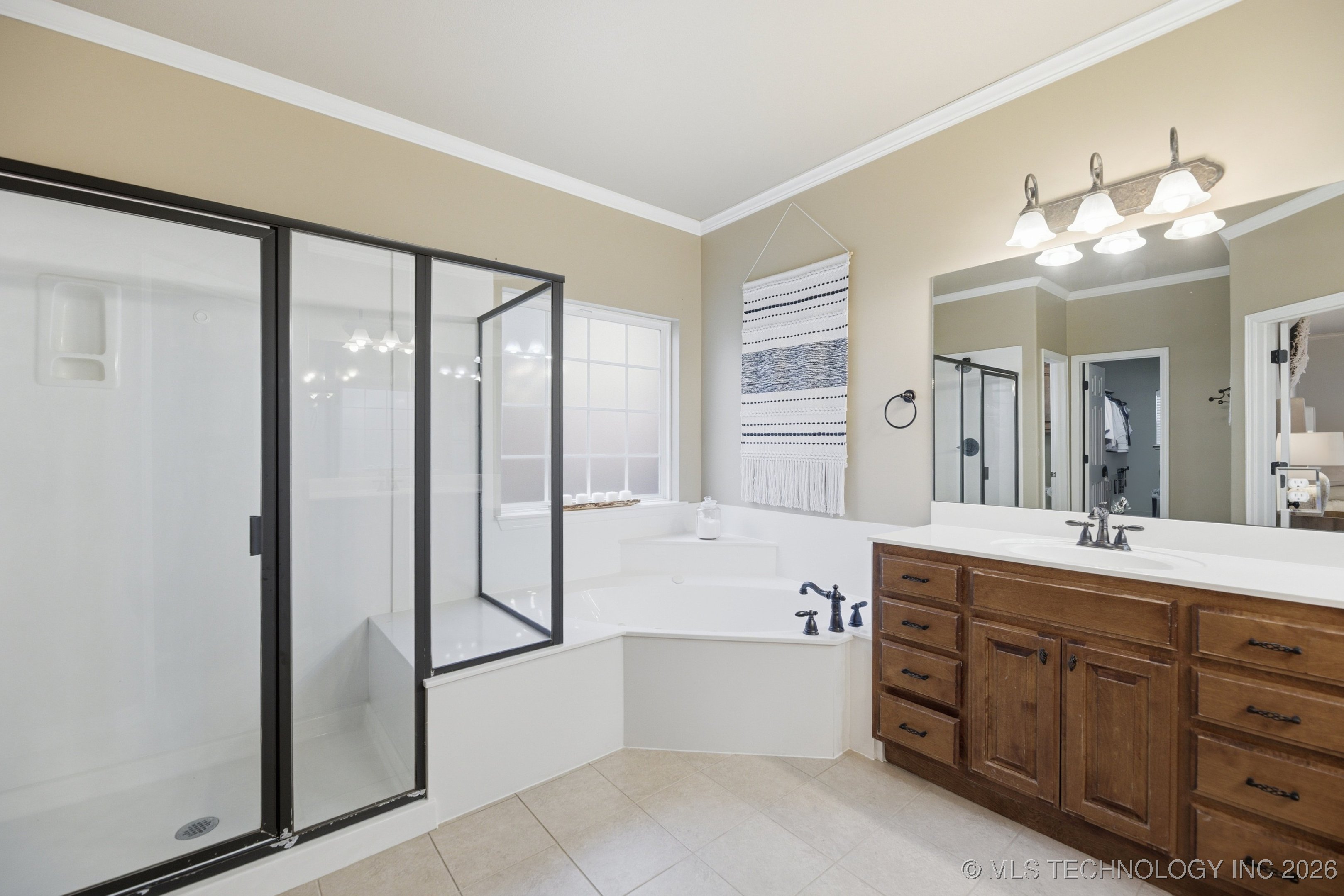 8331 S 100th East Place Property Photo 18