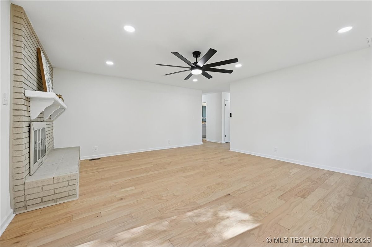 5822 E 47th Street Property Photo 7