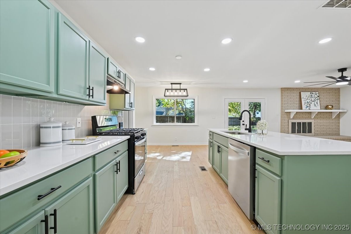 5822 E 47th Street Property Photo 12