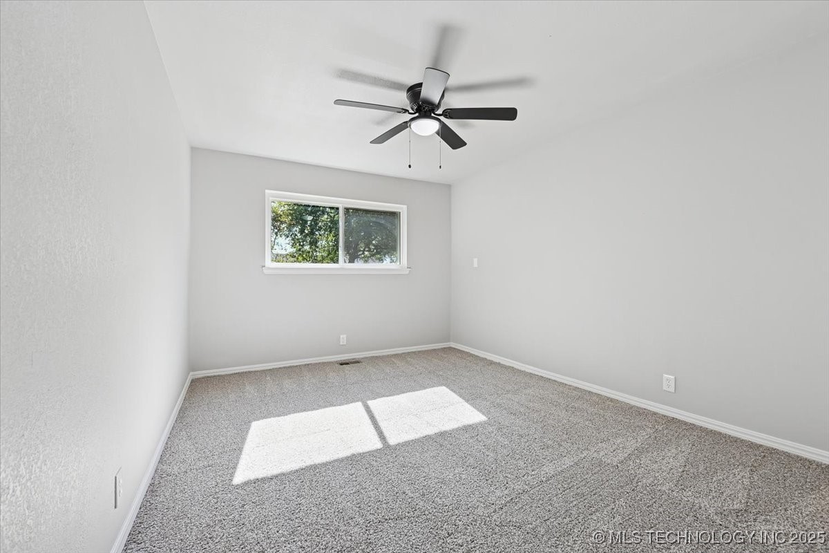 5822 E 47th Street Property Photo 30