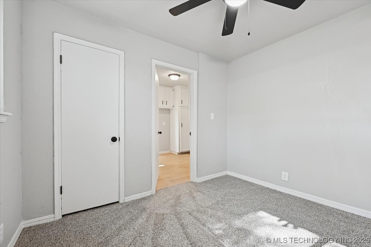 5822 E 47th Street Property Photo 34