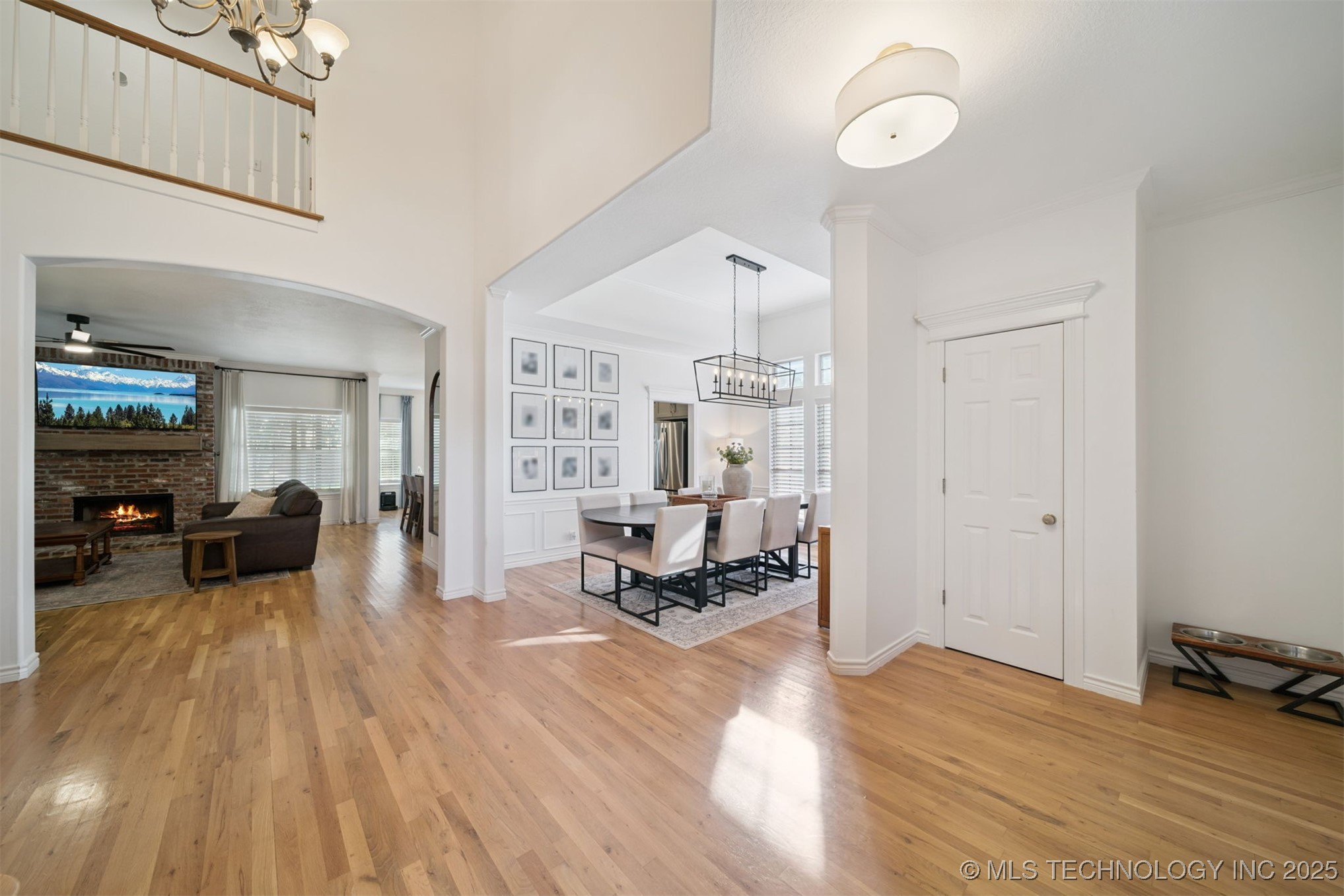 305 N Forest Ridge Boulevard Property Photo 6