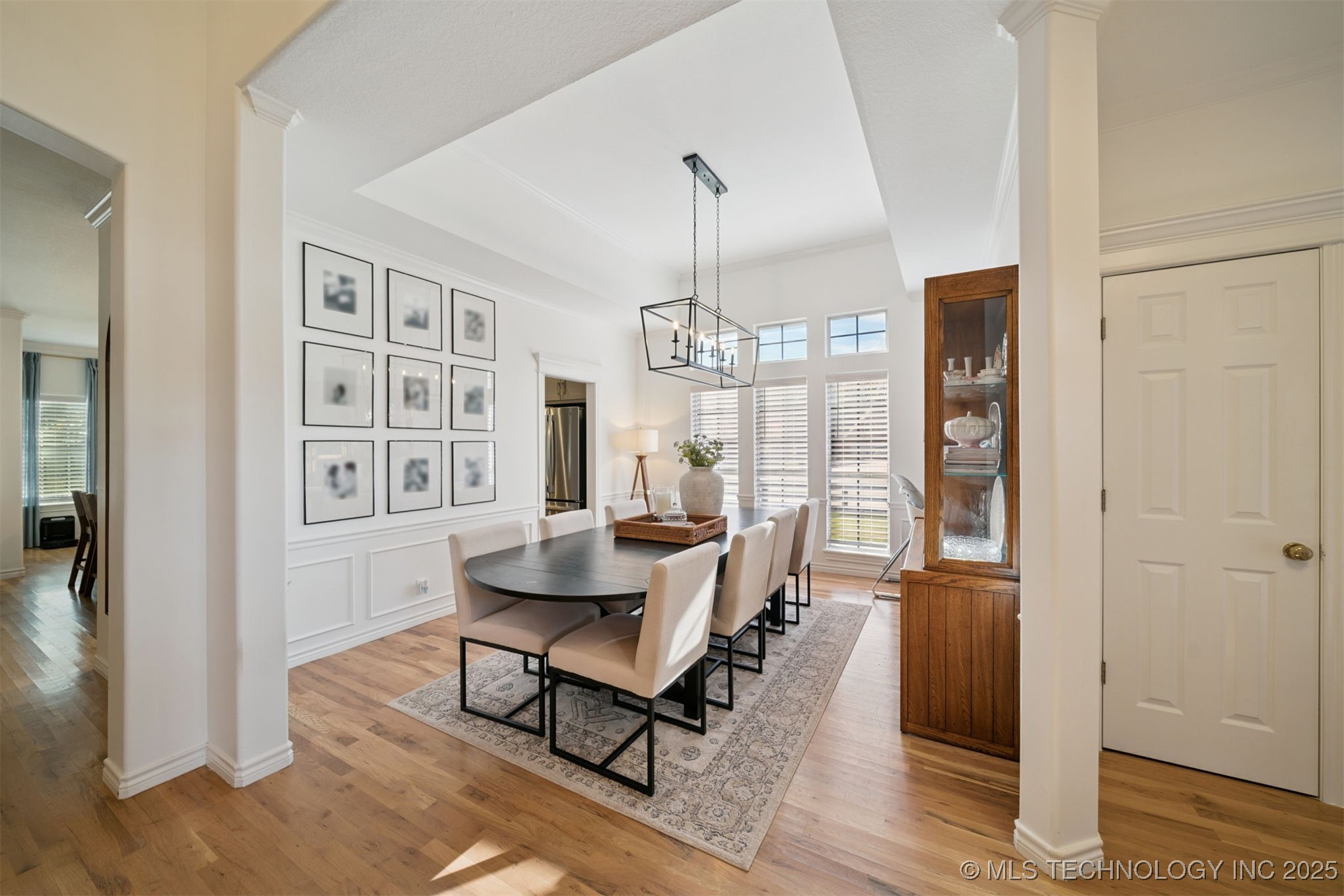 305 N Forest Ridge Boulevard Property Photo 10