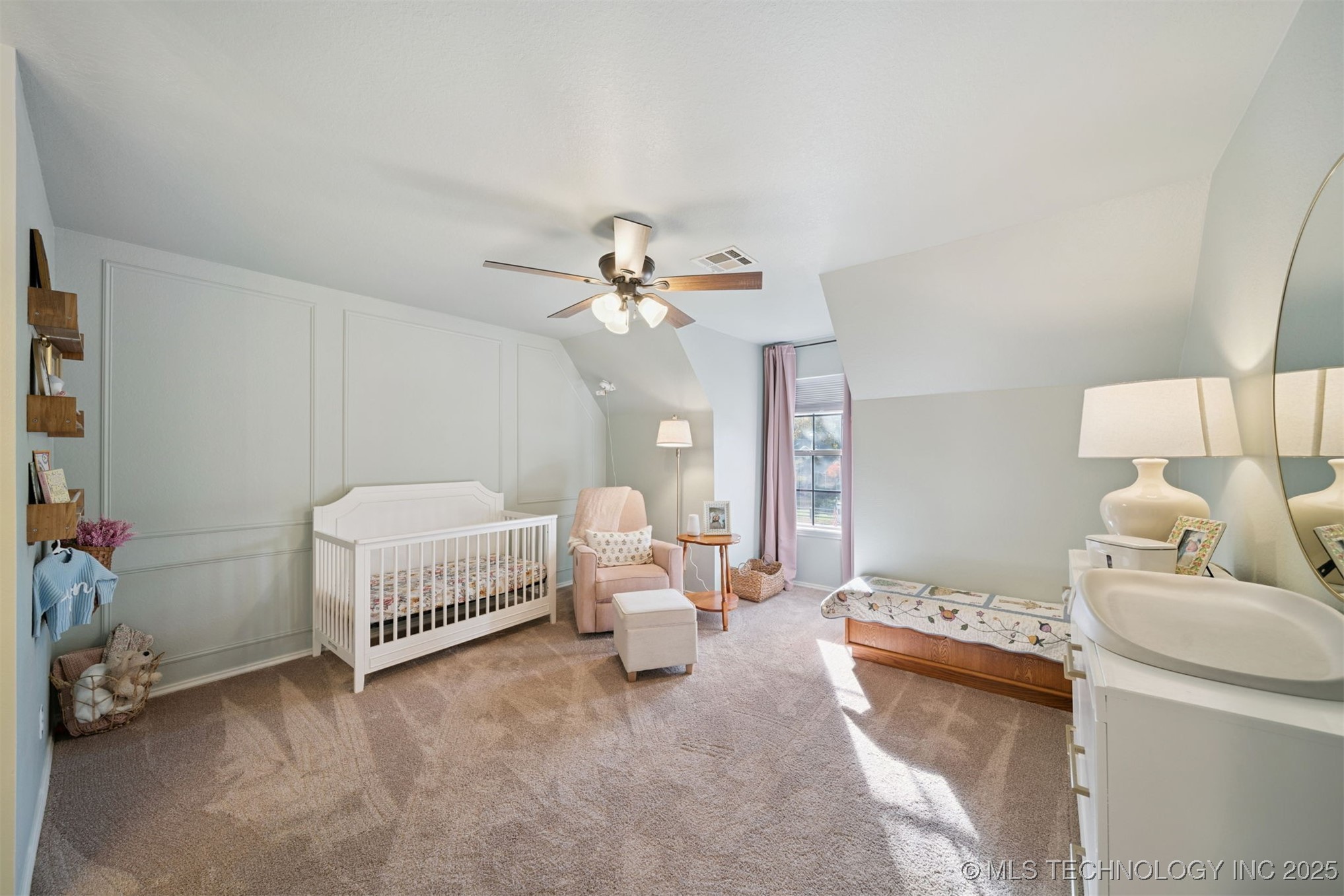 305 N Forest Ridge Boulevard Property Photo 34