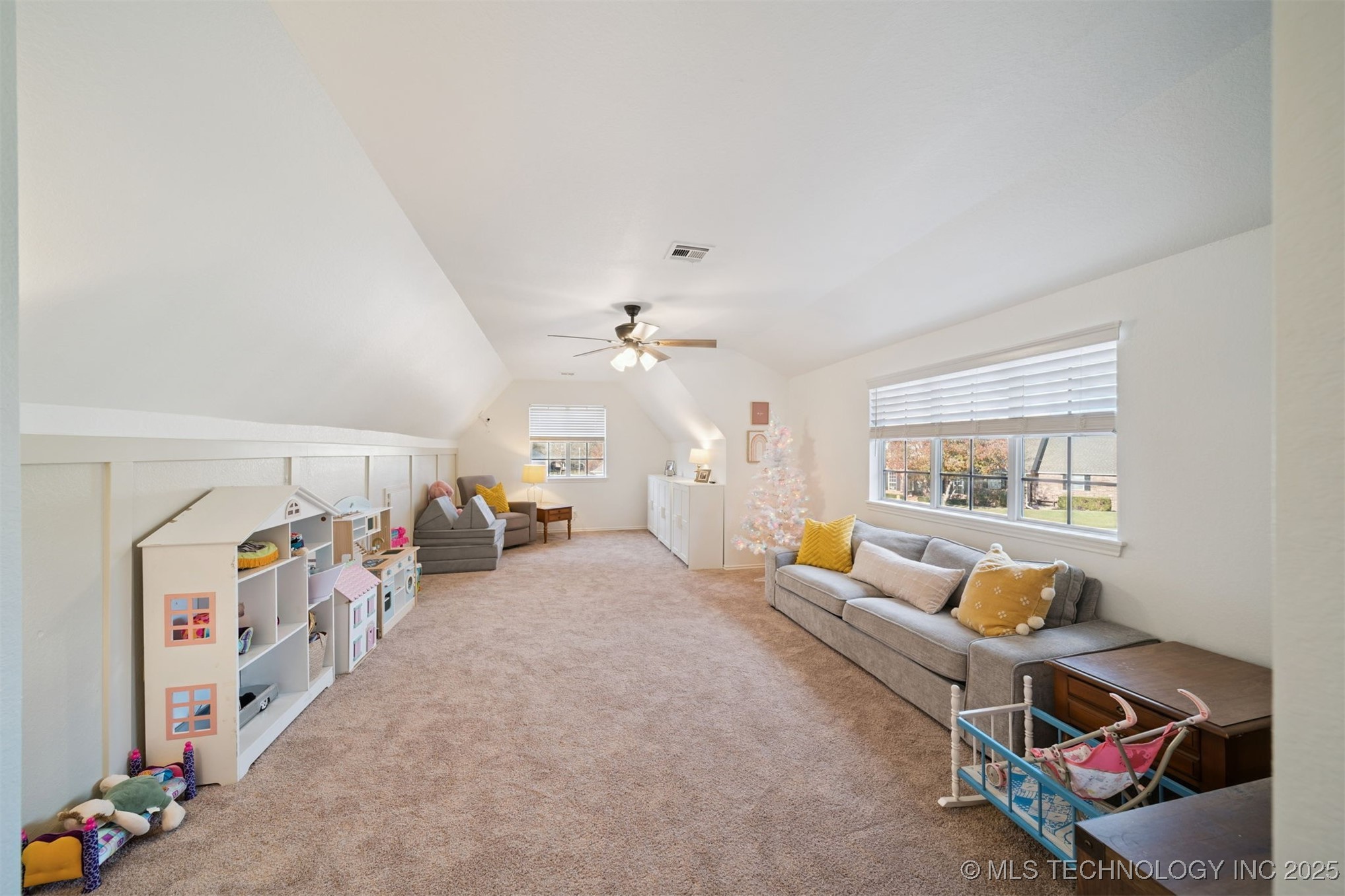 305 N Forest Ridge Boulevard Property Photo 38