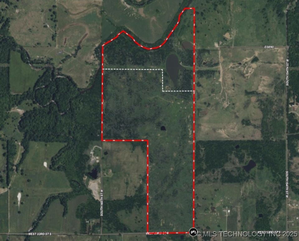 33rd Street Property Photo 63