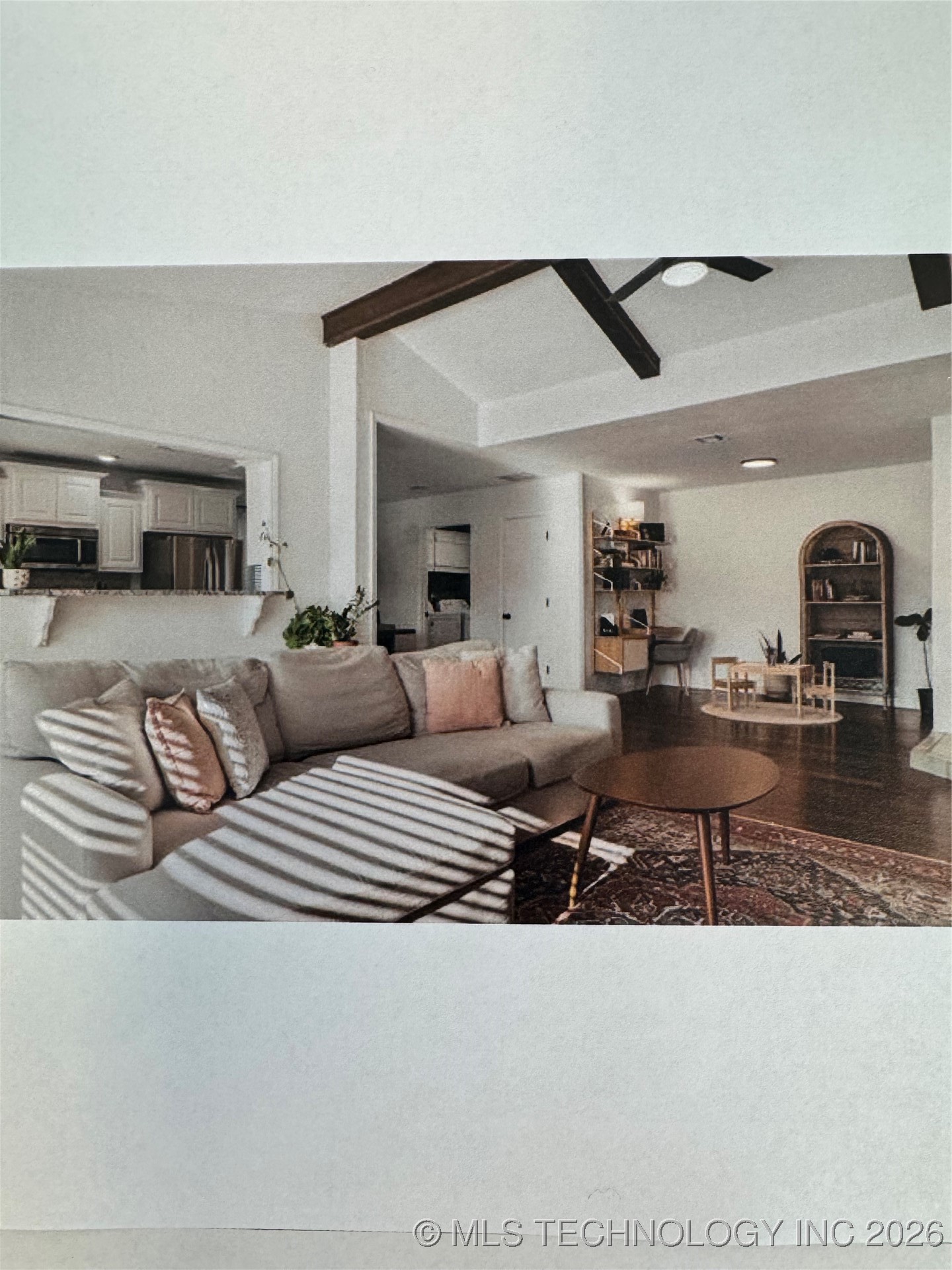 4303 S Lakewood Avenue Property Photo 8