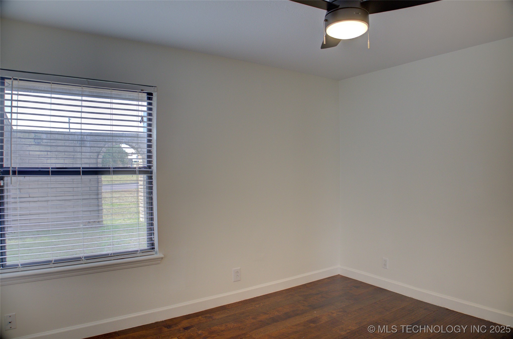 4303 S Lakewood Avenue Property Photo 28