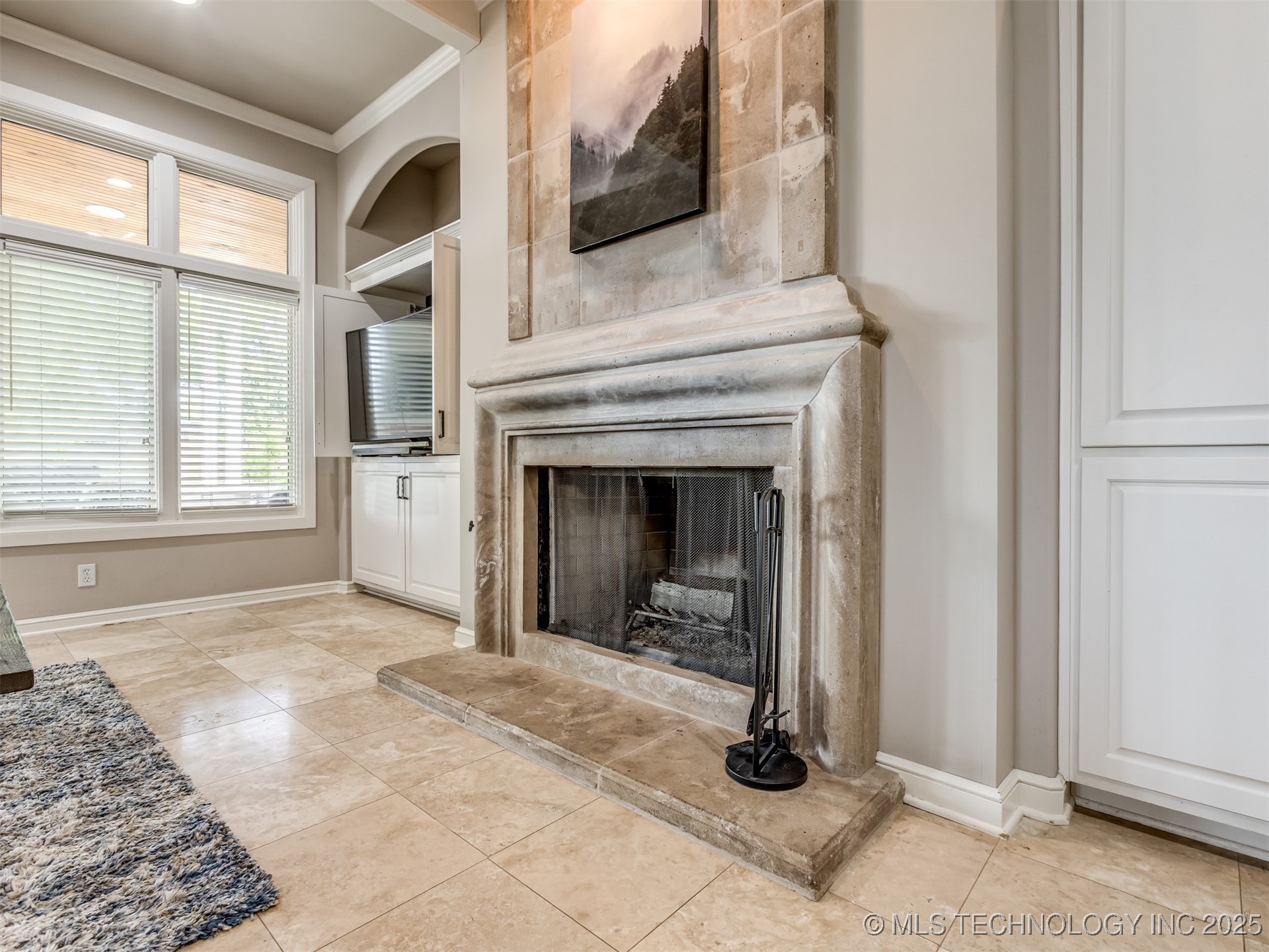 3661 S Lewis Avenue Property Photo 25