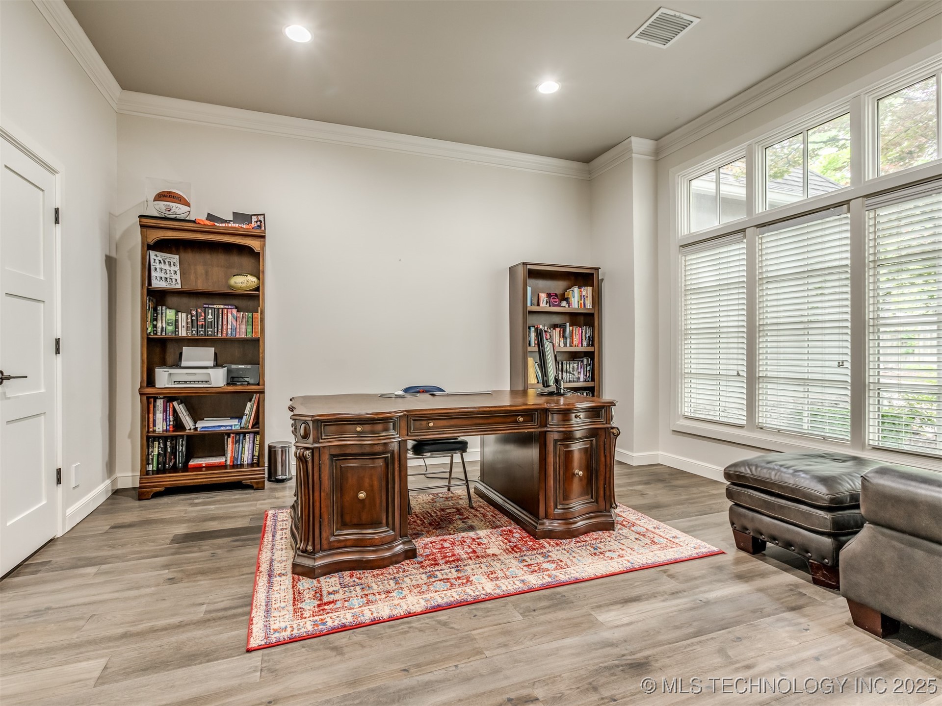 3661 S Lewis Avenue Property Photo 37