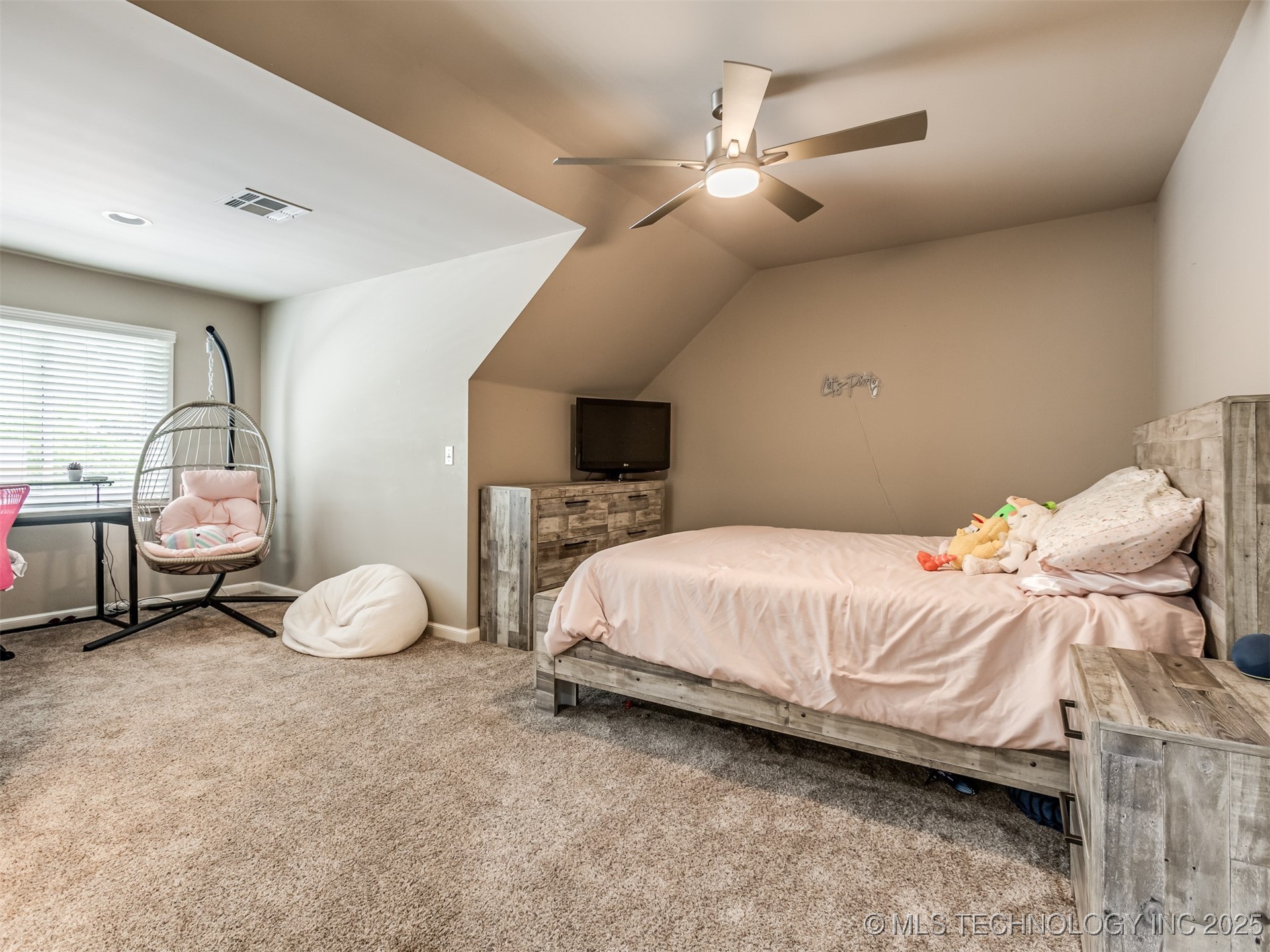 3661 S Lewis Avenue Property Photo 42