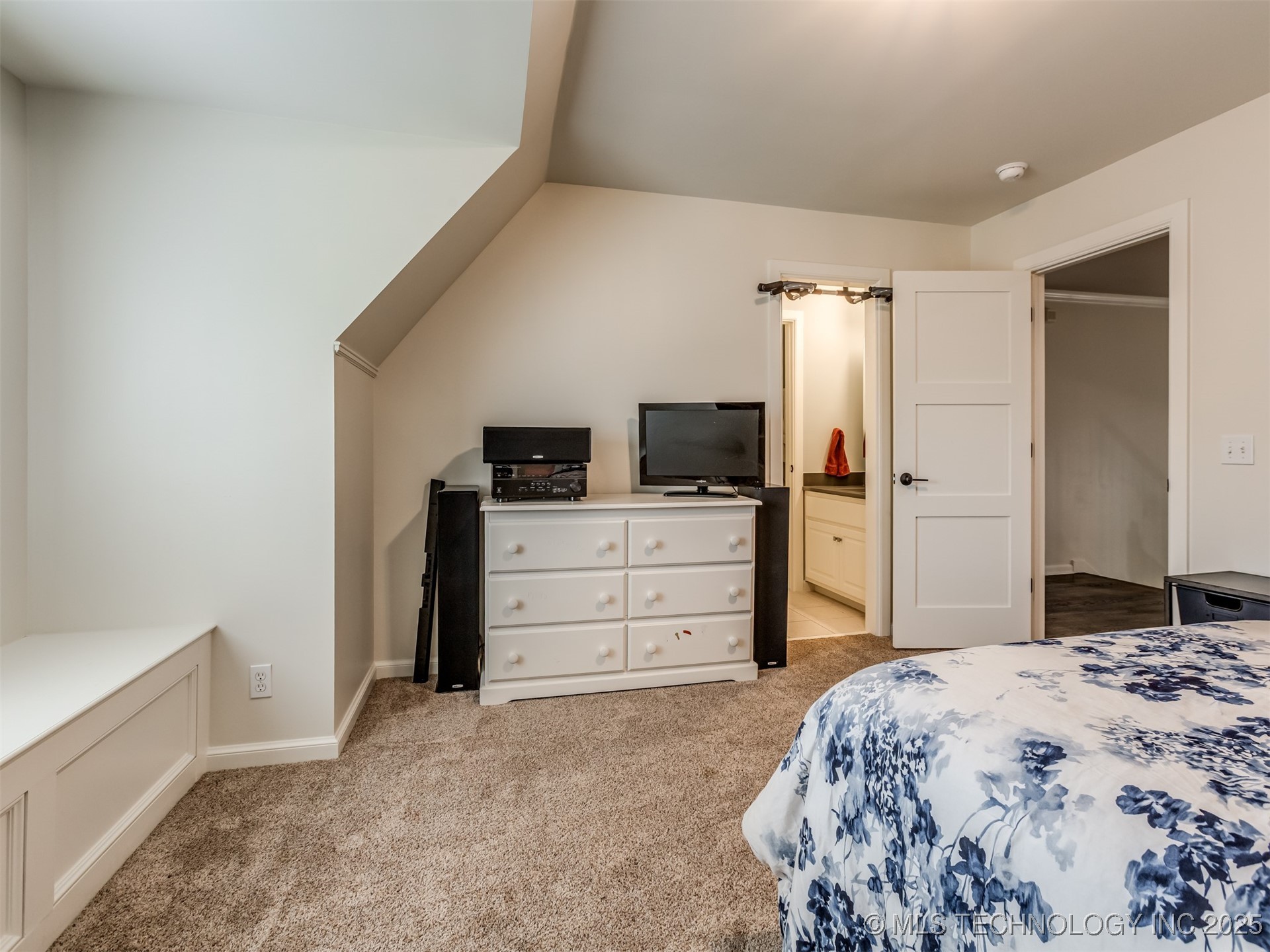 3661 S Lewis Avenue Property Photo 47