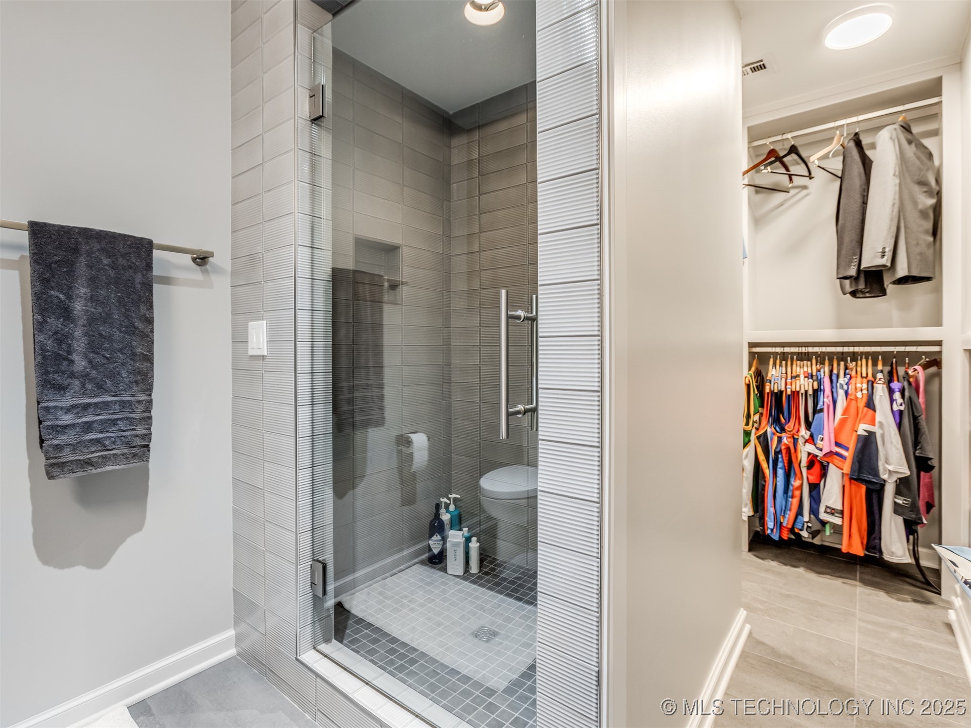 3661 S Lewis Avenue Property Photo 53