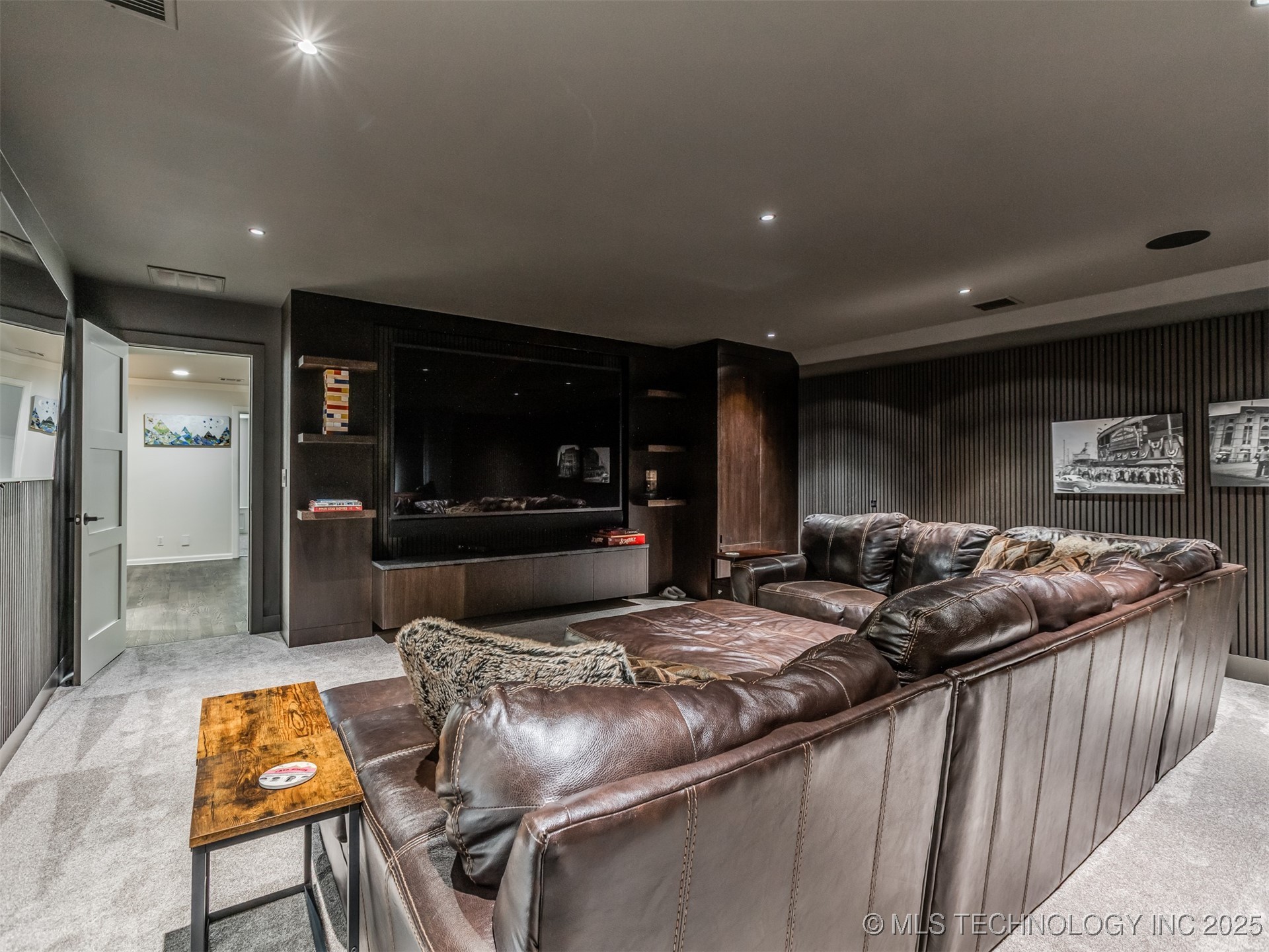 3661 S Lewis Avenue Property Photo 55