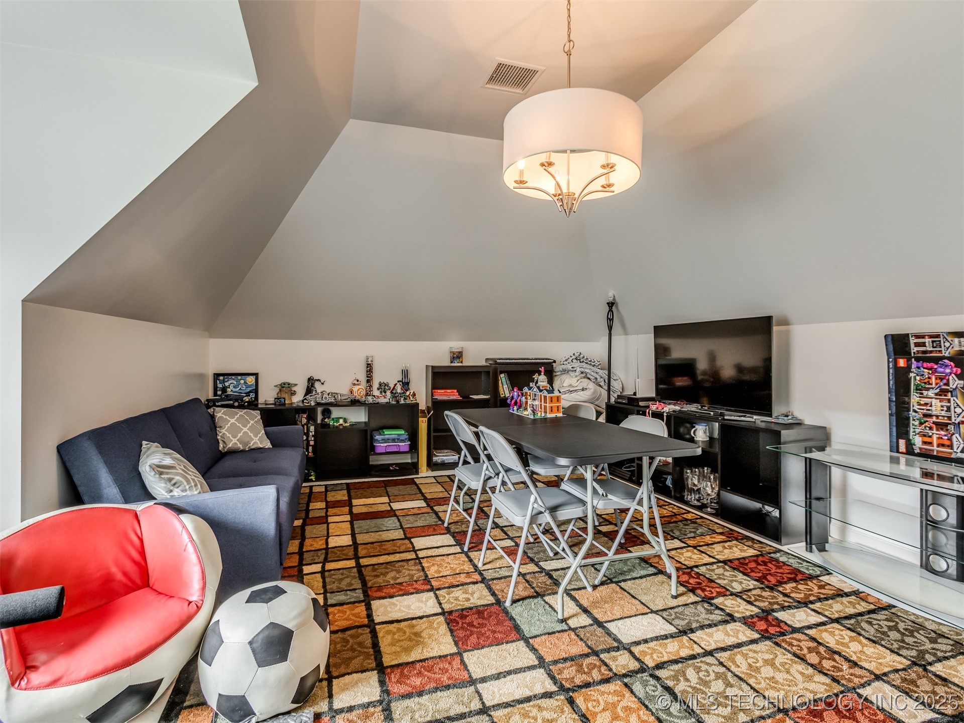 3661 S Lewis Avenue Property Photo 57