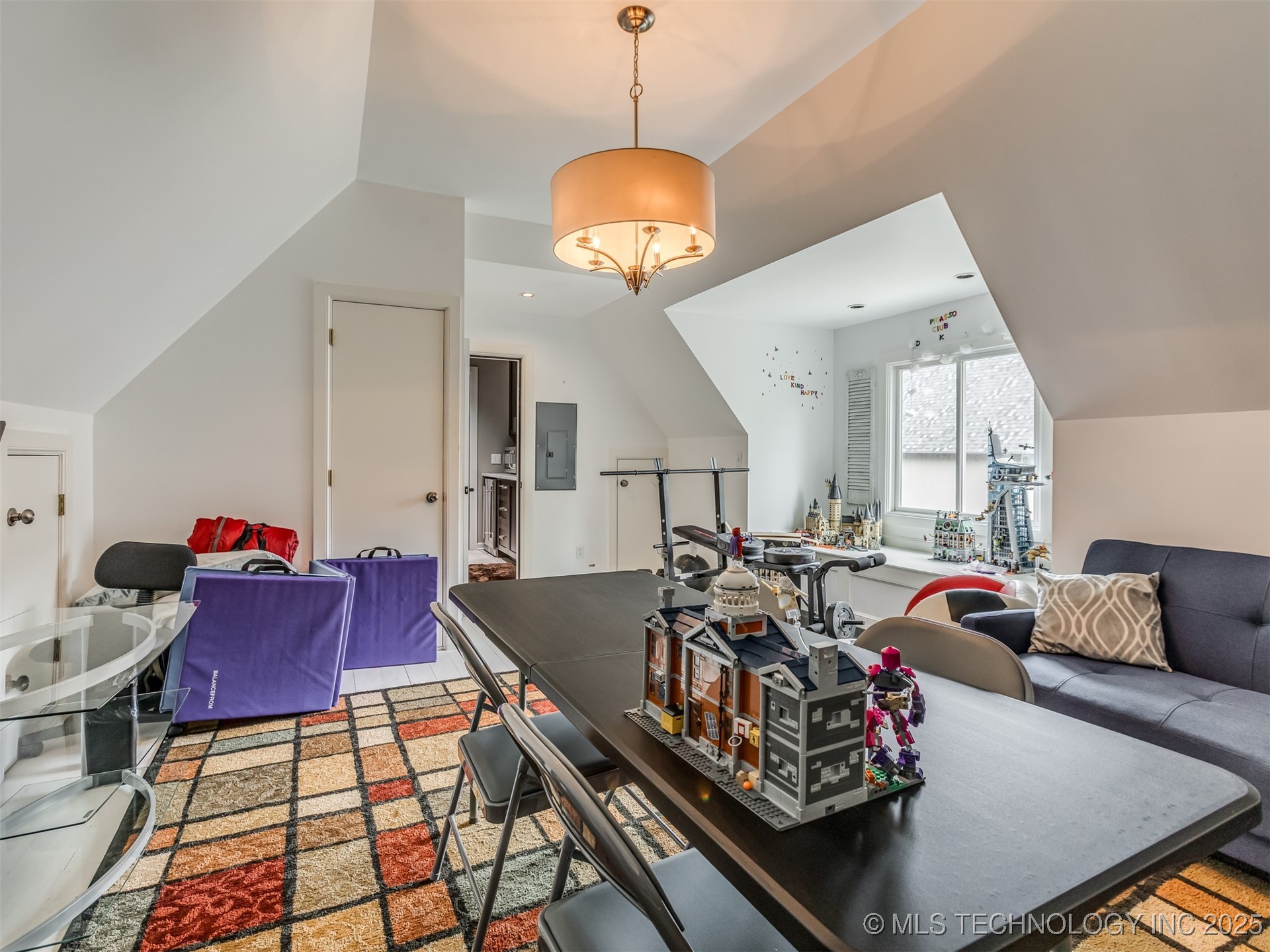 3661 S Lewis Avenue Property Photo 58