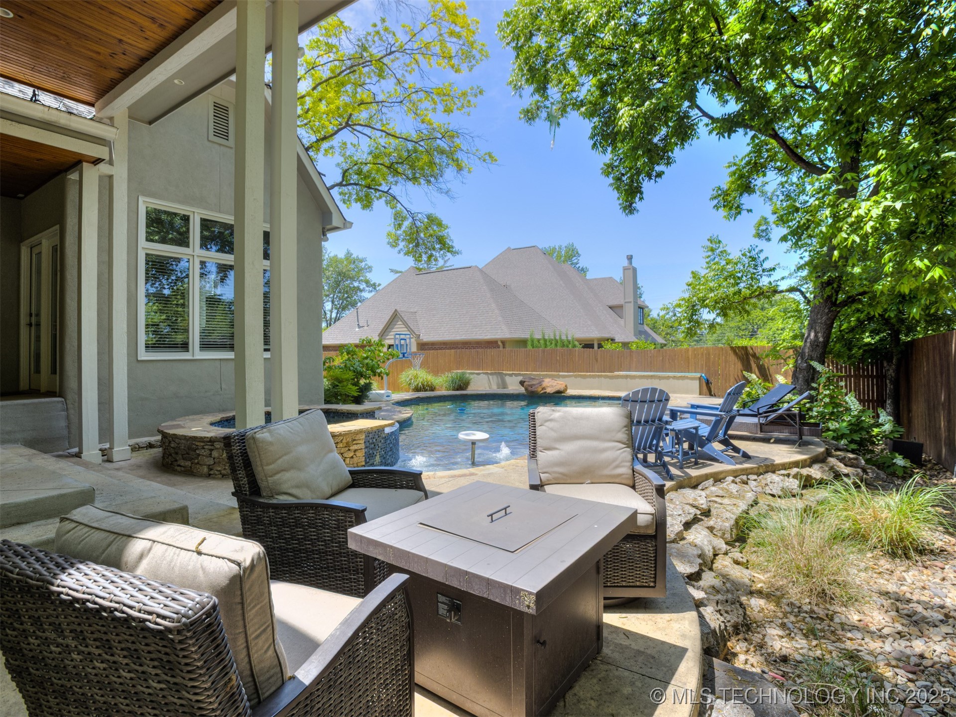 3661 S Lewis Avenue Property Photo 61