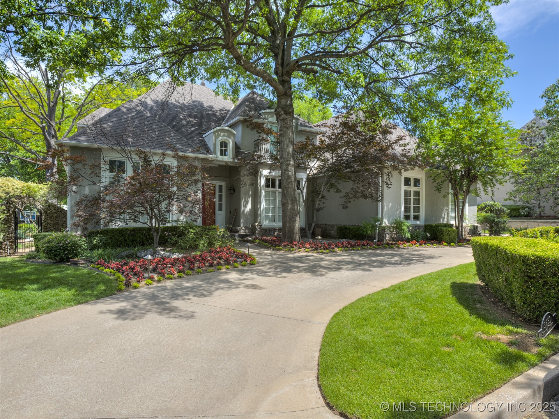 3661 S Lewis Avenue Property Photo 66